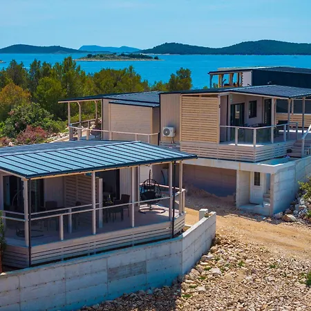 Dragon Bay-Saphira Apartment Drage Exterior photo